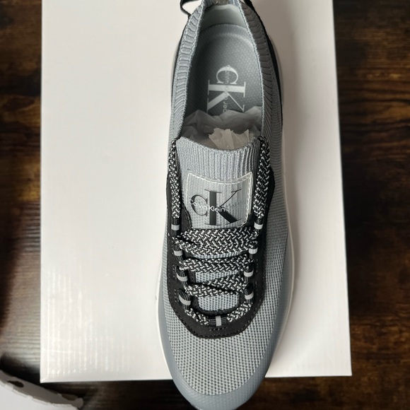 Calvin Klein Womens Sierra Knit Sneaker Shoes Gray Black Low Top Lace Up size 7 - Picture 7 of 10
